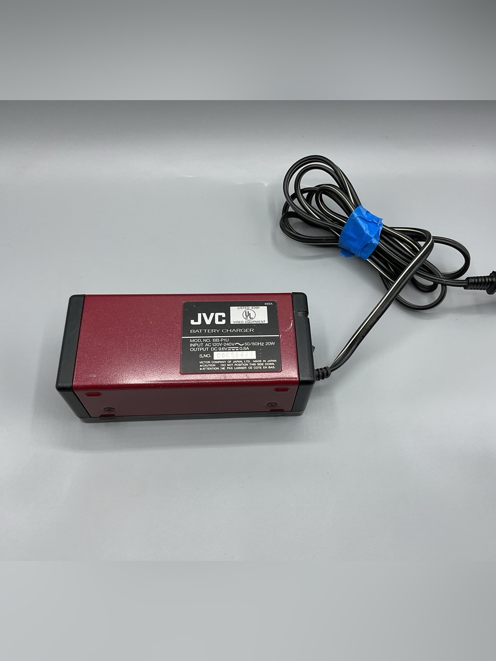 JVC BB-P1U Battery Charger AC 120V-240V DC 9.6V 0.8A Video Equipment